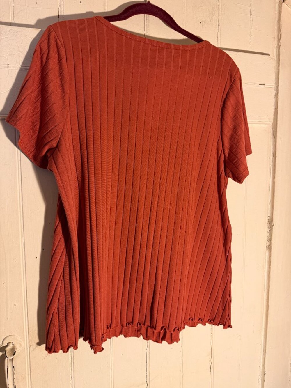 Modcloth Rust/Burnt Orange Ribbed Ruffle Hem Tee Sz 2X - Picture 2 of 8